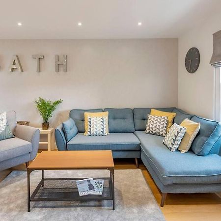 Fantastic 3-Bed House With Parking Villa Bath Exteriör bild