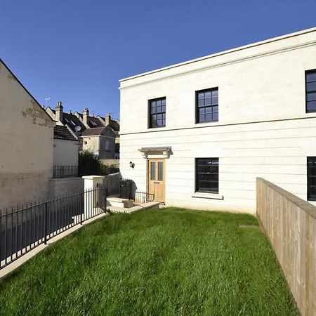 Fantastic 3-Bed House With Parking Villa Bath Exteriör bild