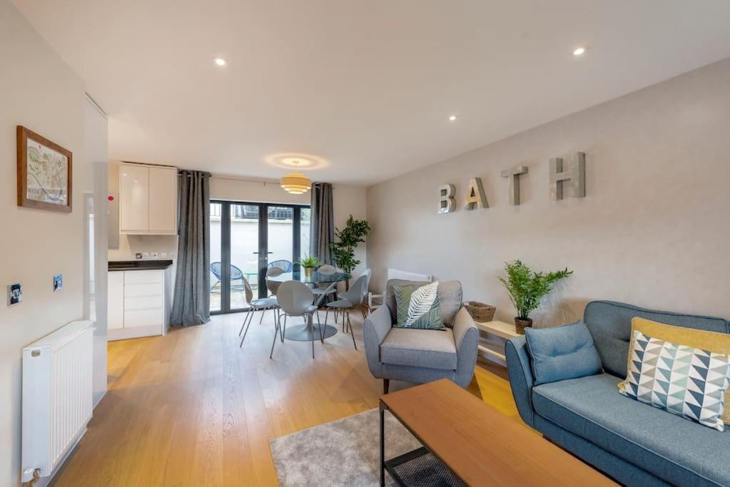 Fantastic 3-Bed House With Parking Villa Bath Exteriör bild