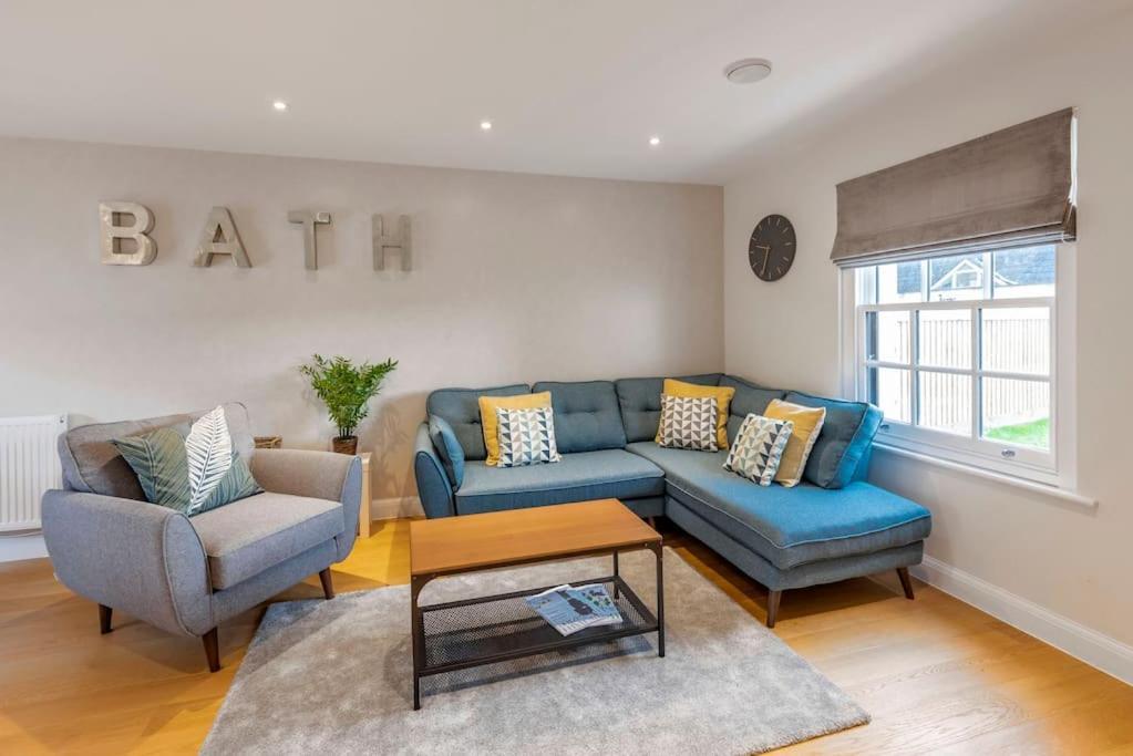 Fantastic 3-Bed House With Parking Villa Bath Exteriör bild