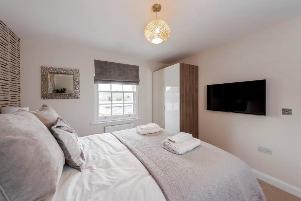 Fantastic 3-Bed House With Parking Villa Bath Exteriör bild