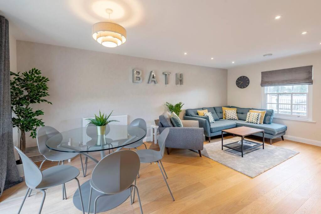 Fantastic 3-Bed House With Parking Villa Bath Exteriör bild